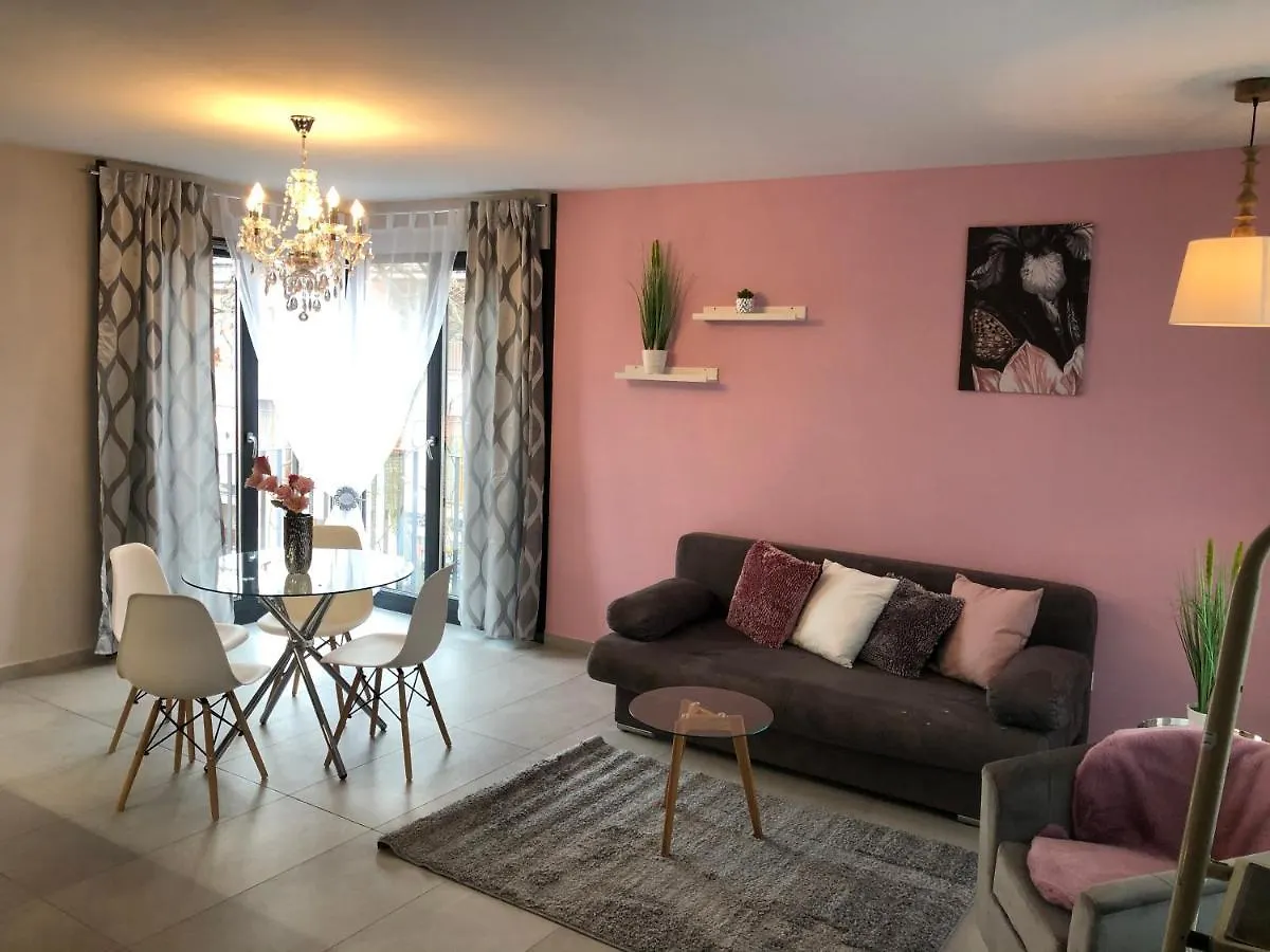 Apartmán Szeged Gyoengye Lux 0*,
